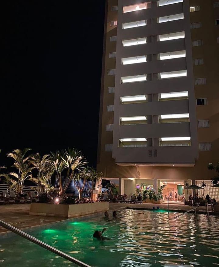 Hotbeachsuites Lazer E Diversao Hotel